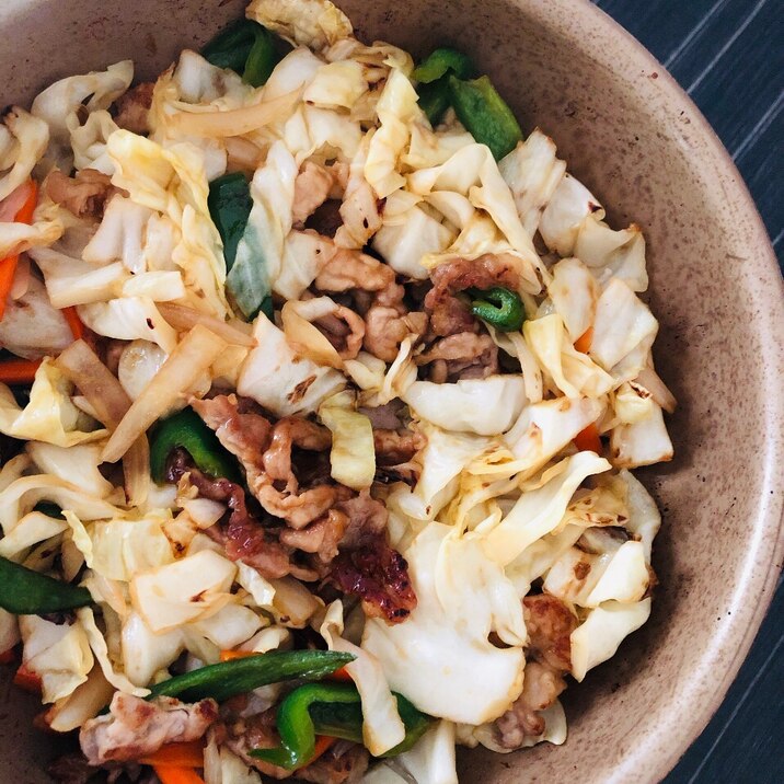 万能にんにく醤油で☆定食屋さんの肉野菜炒め